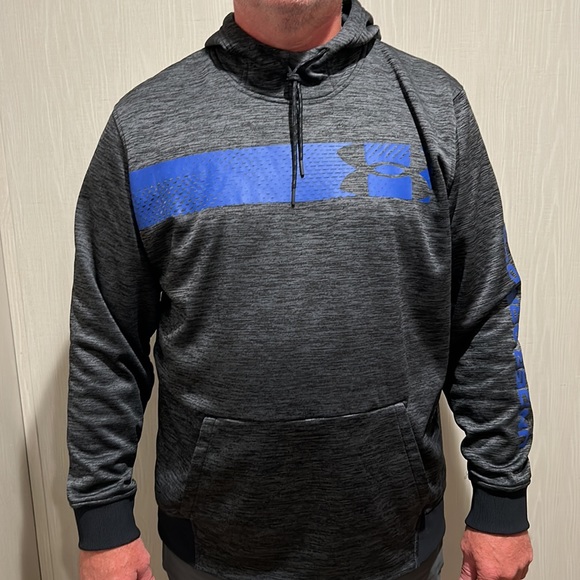 Under Armour hooded sweatshirt - Picture 9 of 10